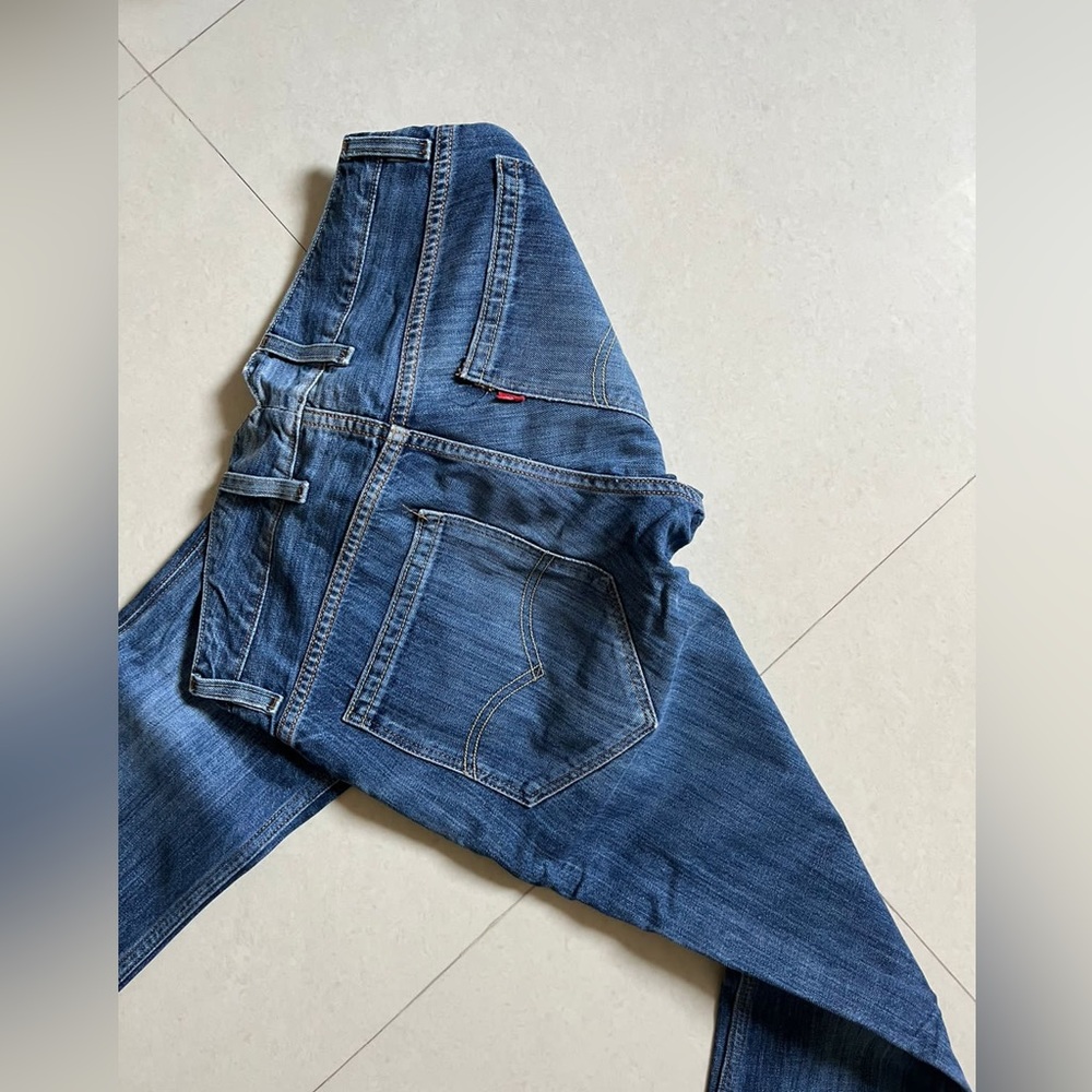 Levi’s men denim dark blue colour straight leg fit size 30 - Picture 2 of 2